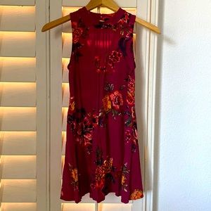 *SOLD* Mini summer dress XS